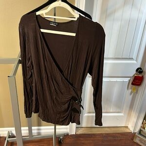 Venus long sleeve blouse with little leather side buckle